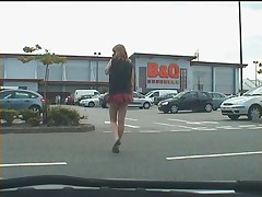 Public cock flashes from tranny exhibitionist whore