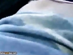 Amateur Chick Gives A Nice Blowjob In A Car