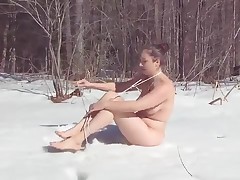 selfbondage in the snow